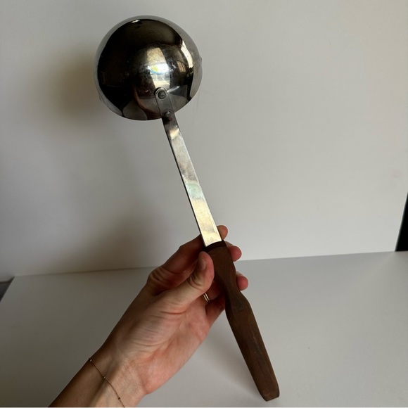 Vintage Cutco‎ #15 Stainless Steel Soup Ladle Wood Handle USA Made Utensil - Picture 4 of 6